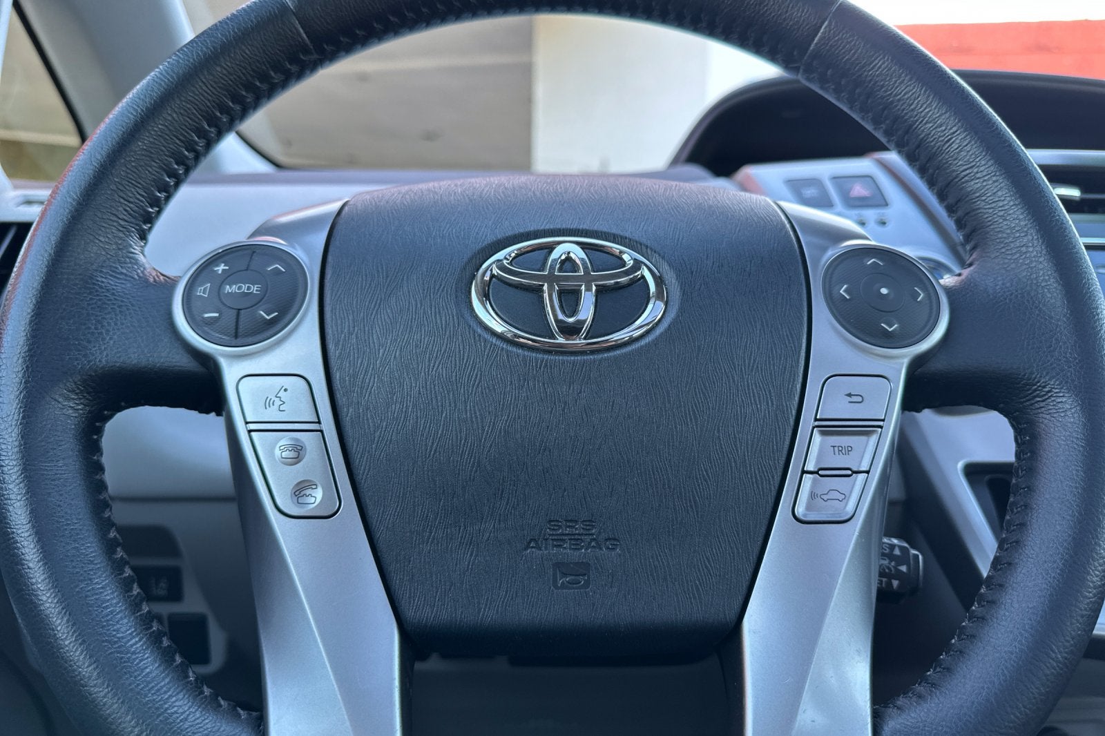 2016 Toyota Prius v Five