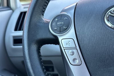 2016 Toyota Prius v Five