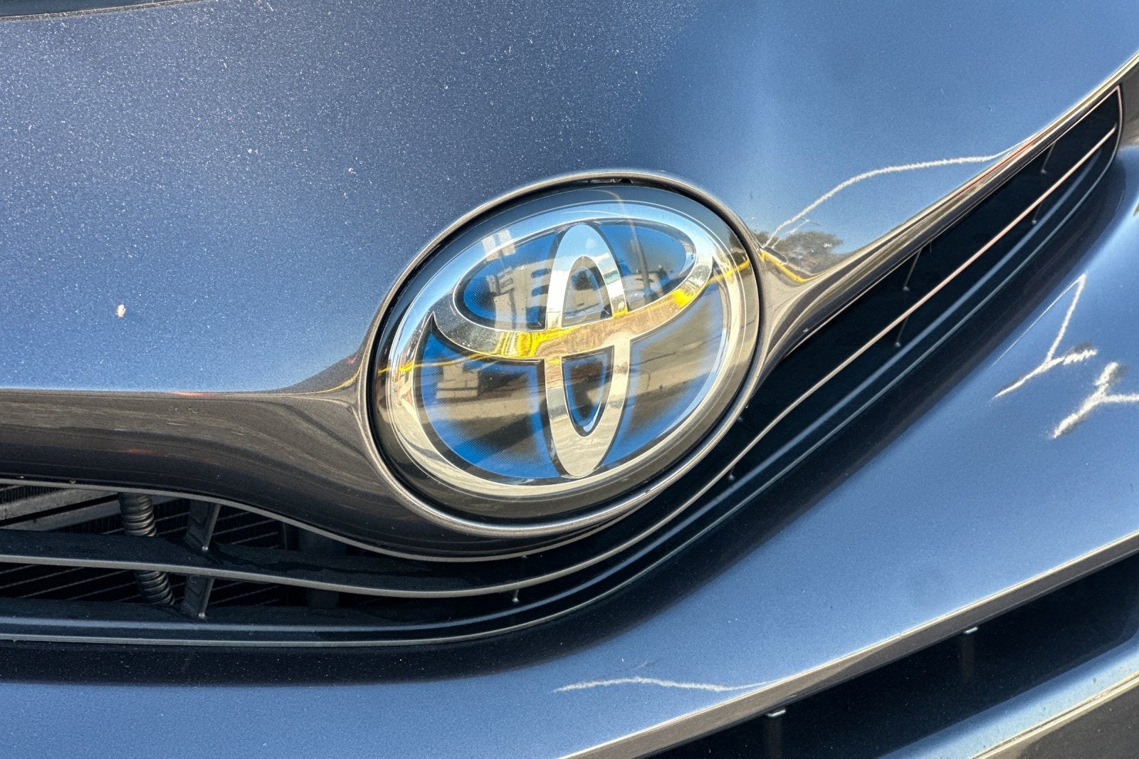 2016 Toyota Prius v Five