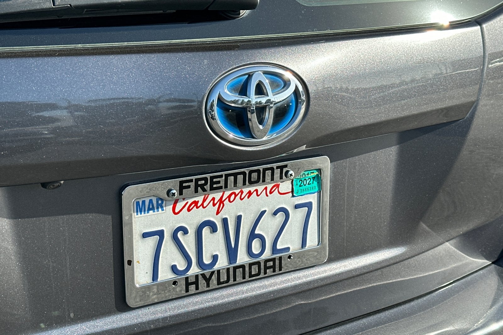 2016 Toyota Prius v Five