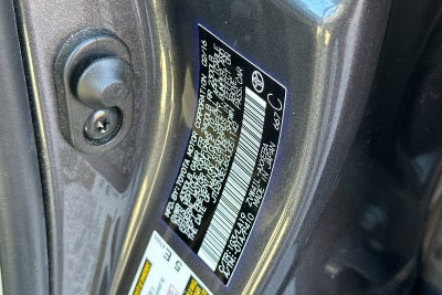 2016 Toyota Prius v Five