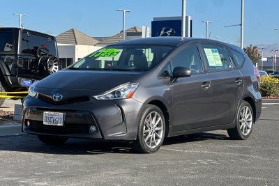 2016 Toyota Prius v Five