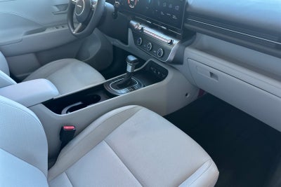 2026 Hyundai KONA SE