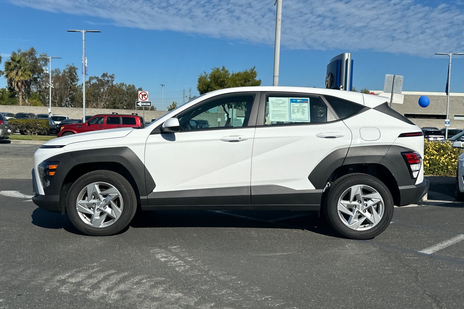 2026 Hyundai KONA SE