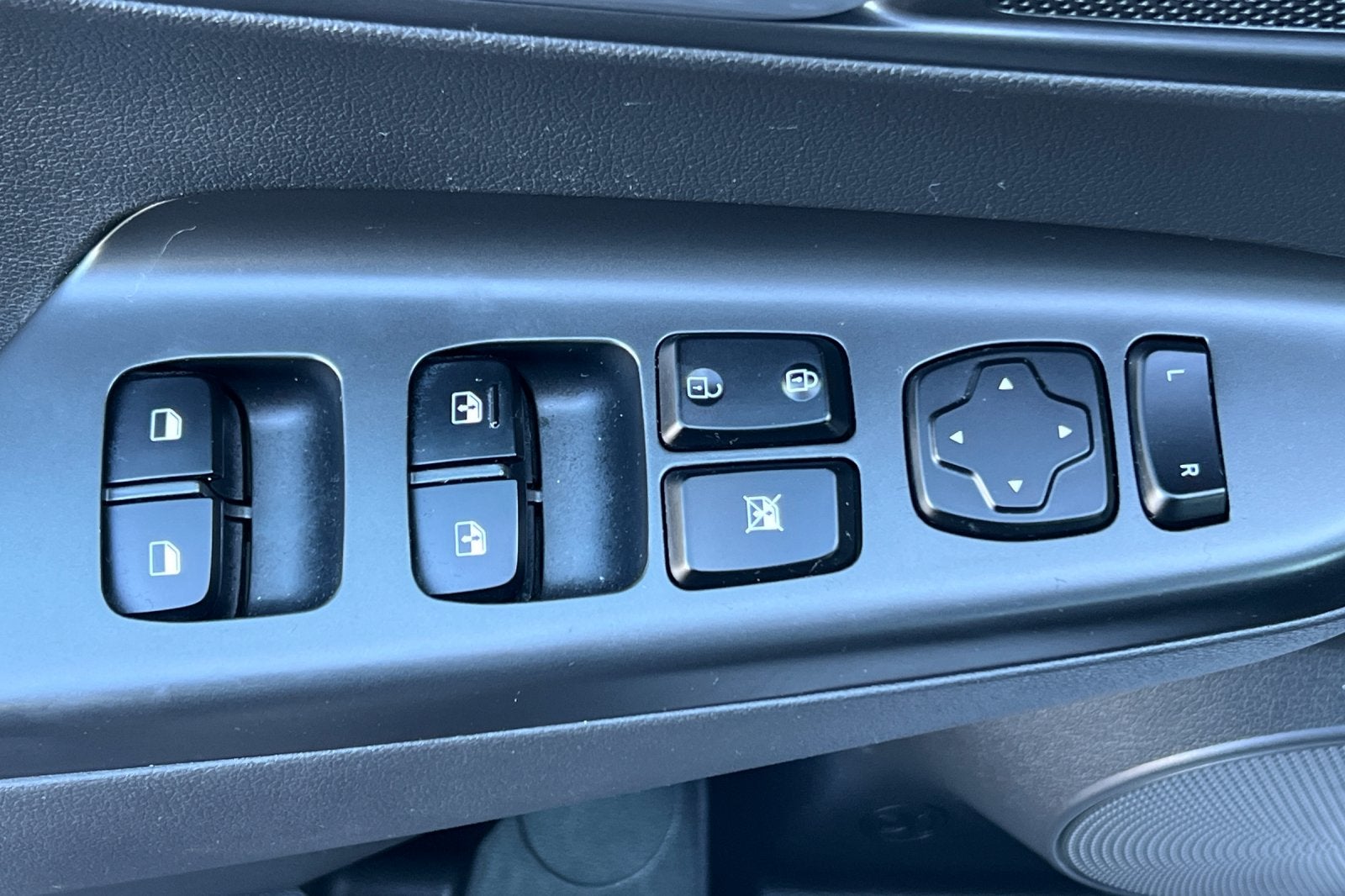 2023 Hyundai KONA ELECTRIC SEL