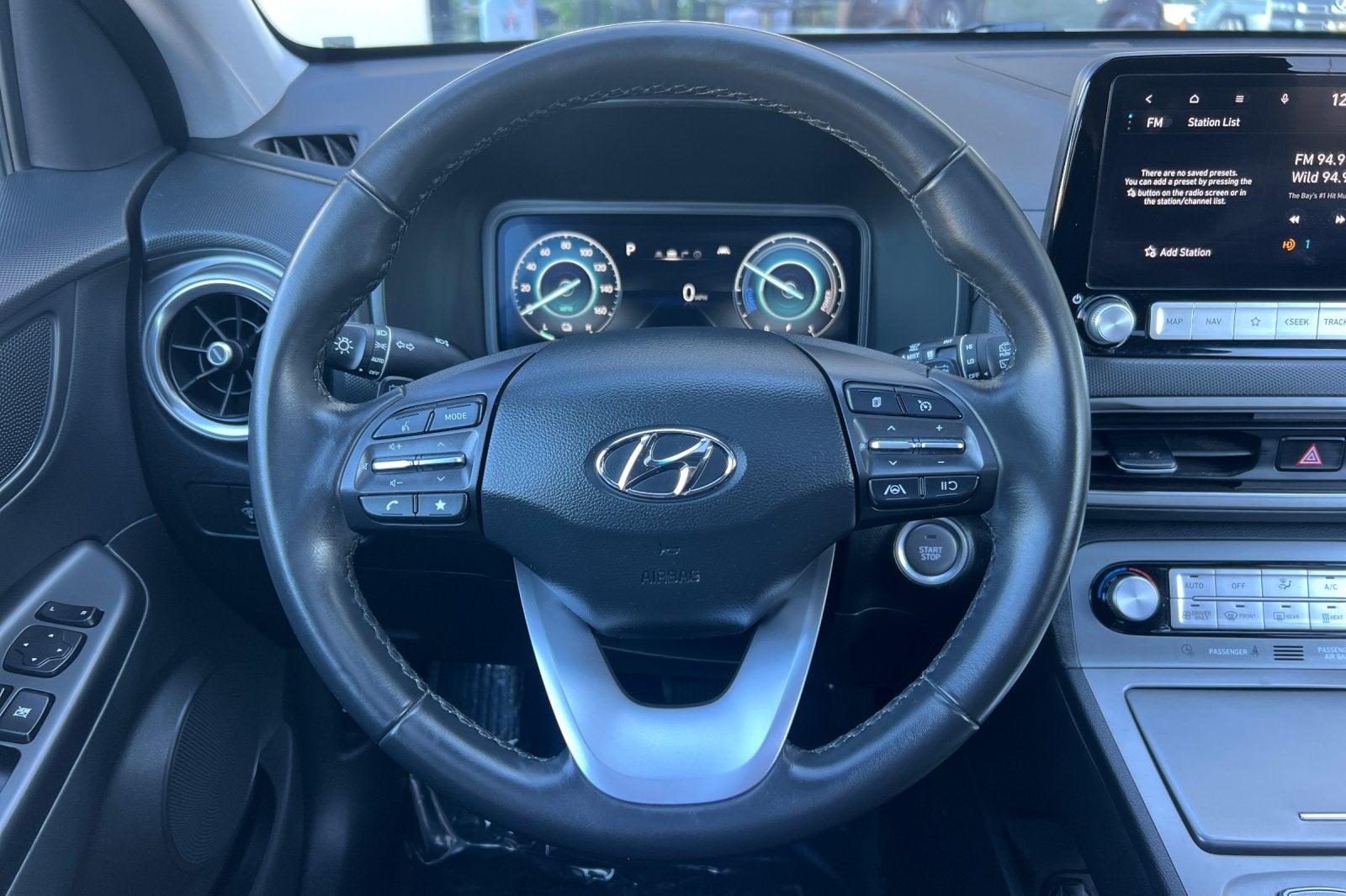2023 Hyundai KONA ELECTRIC SEL