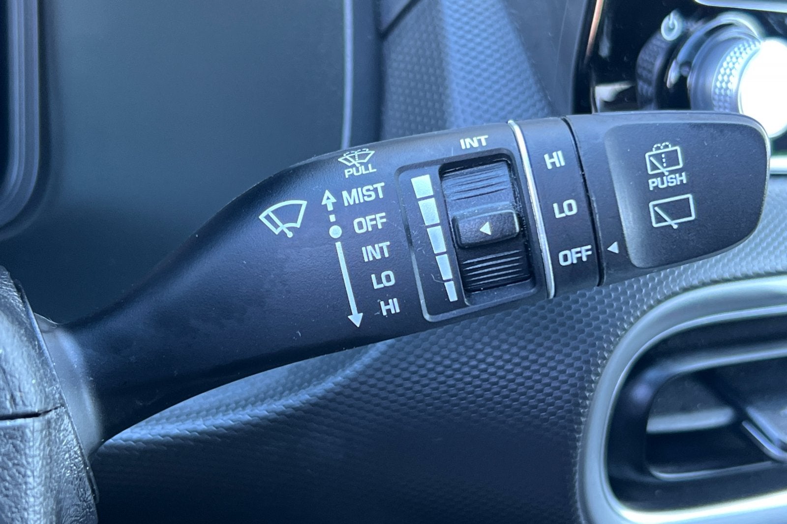 2023 Hyundai KONA ELECTRIC SEL