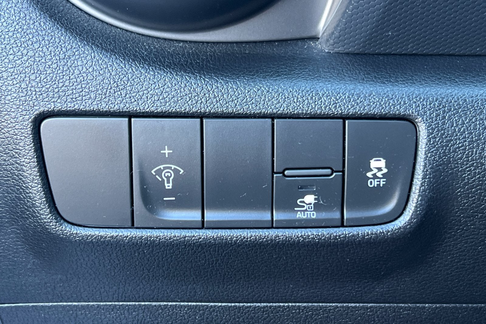 2023 Hyundai KONA ELECTRIC SEL