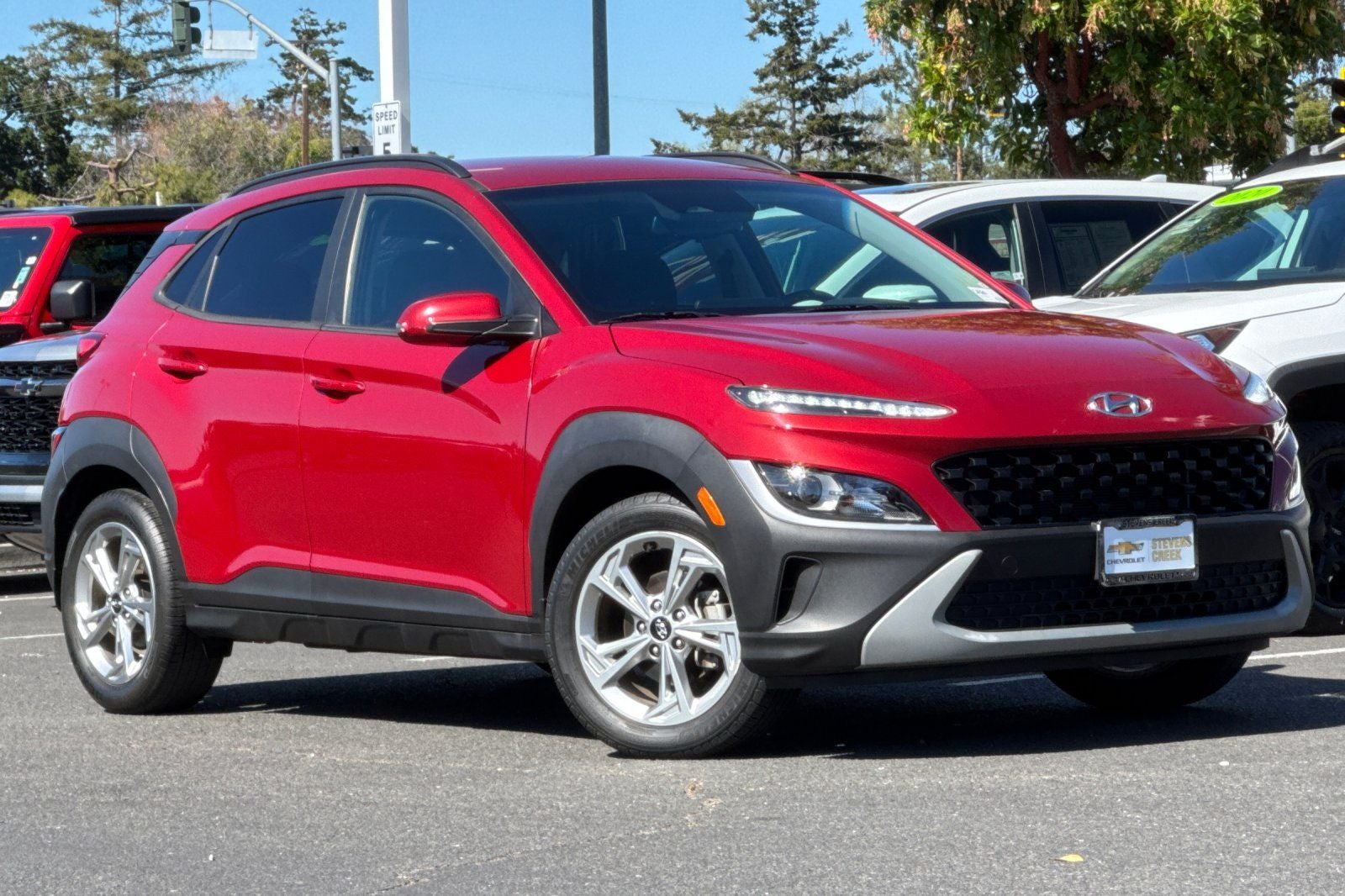 2022 Hyundai KONA SEL