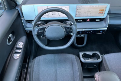2024 Hyundai IONIQ 5 SE Standard Range