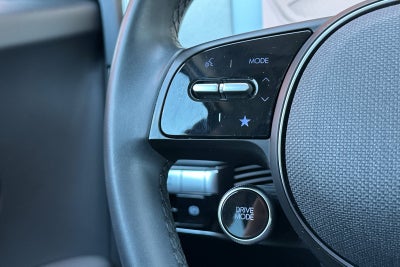2024 Hyundai IONIQ 5 SE Standard Range