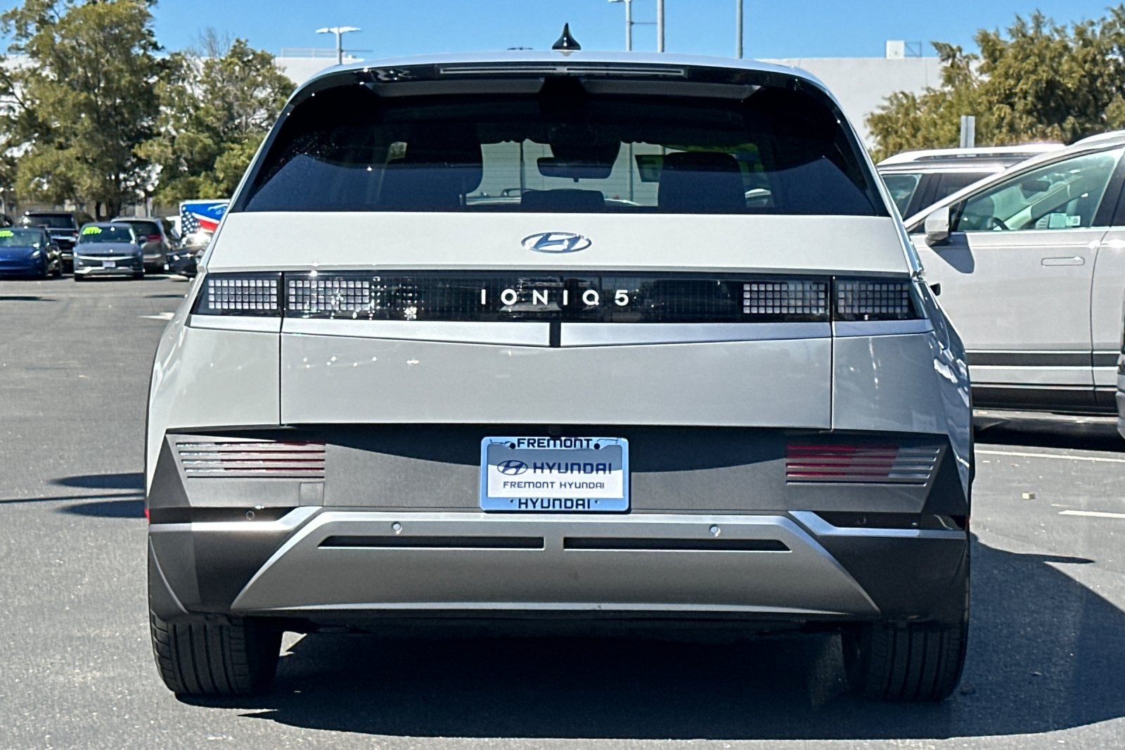 2024 Hyundai IONIQ 5 SE Standard Range