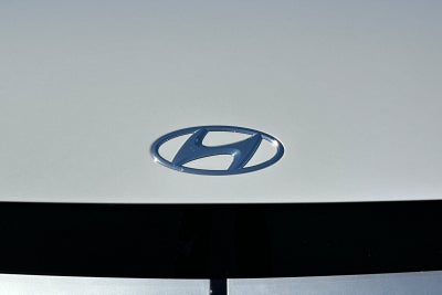 2024 Hyundai IONIQ 5 SE Standard Range