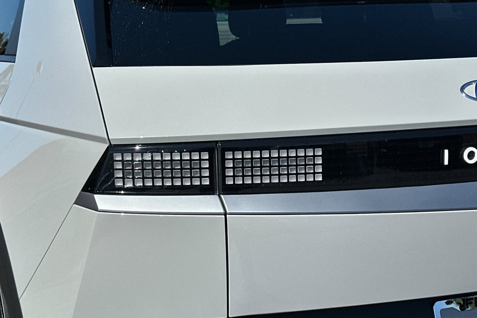 2024 Hyundai IONIQ 5 SE Standard Range