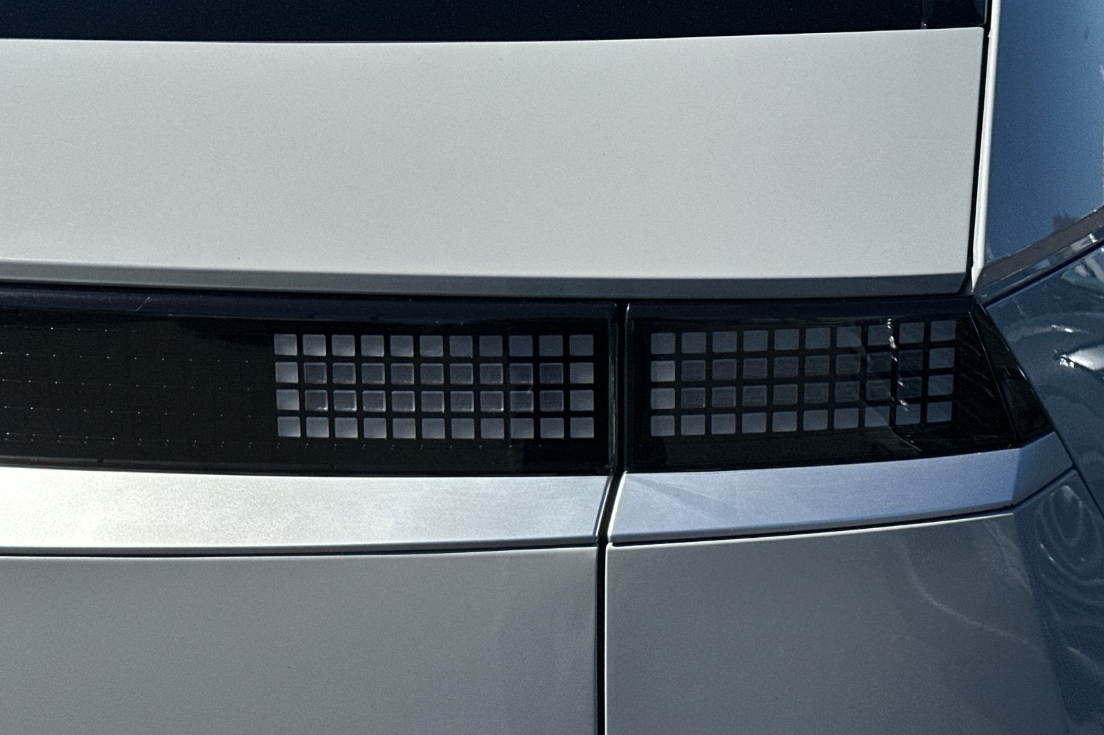 2024 Hyundai IONIQ 5 SE Standard Range