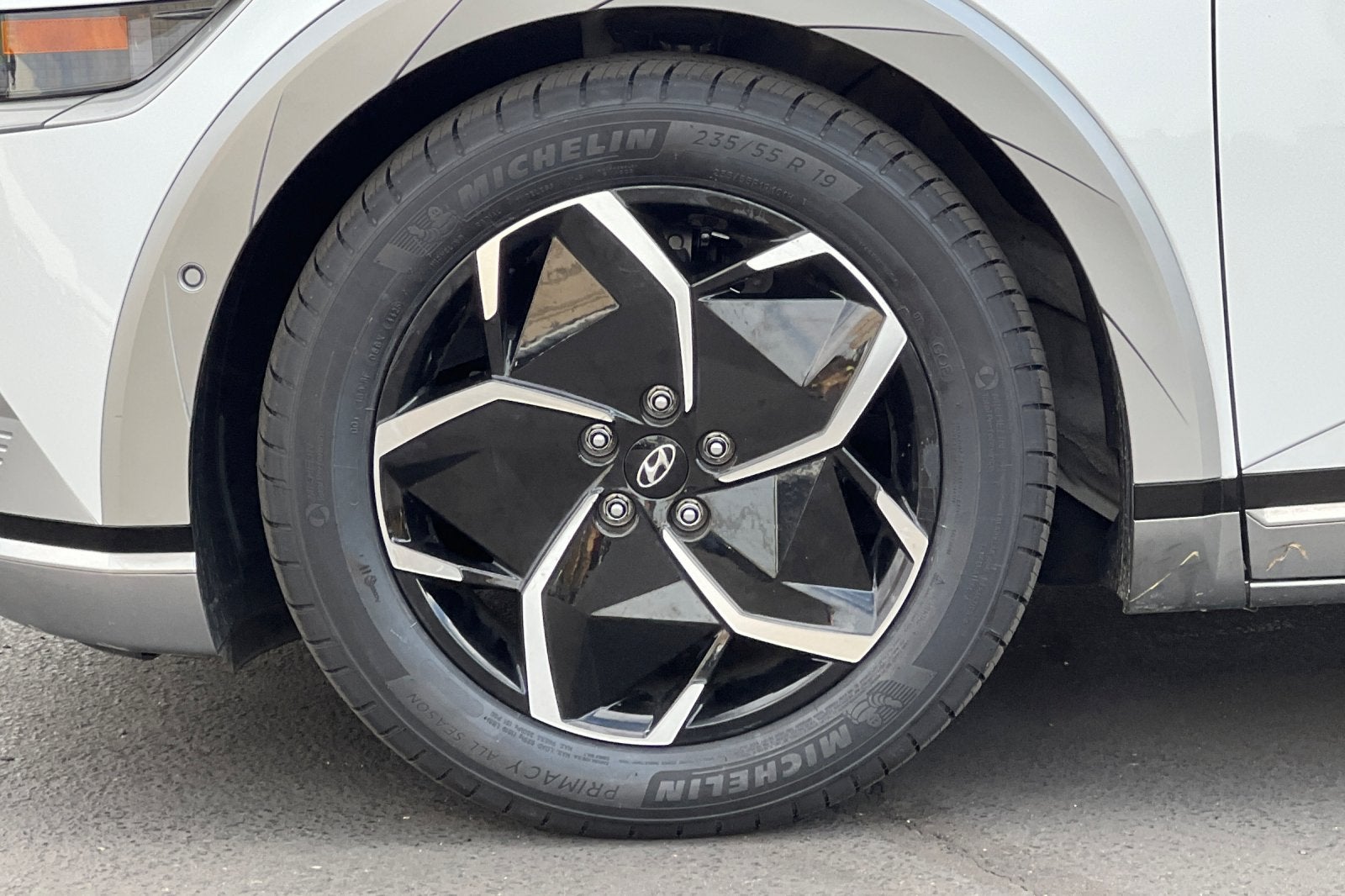 2024 Hyundai IONIQ 5 Limited