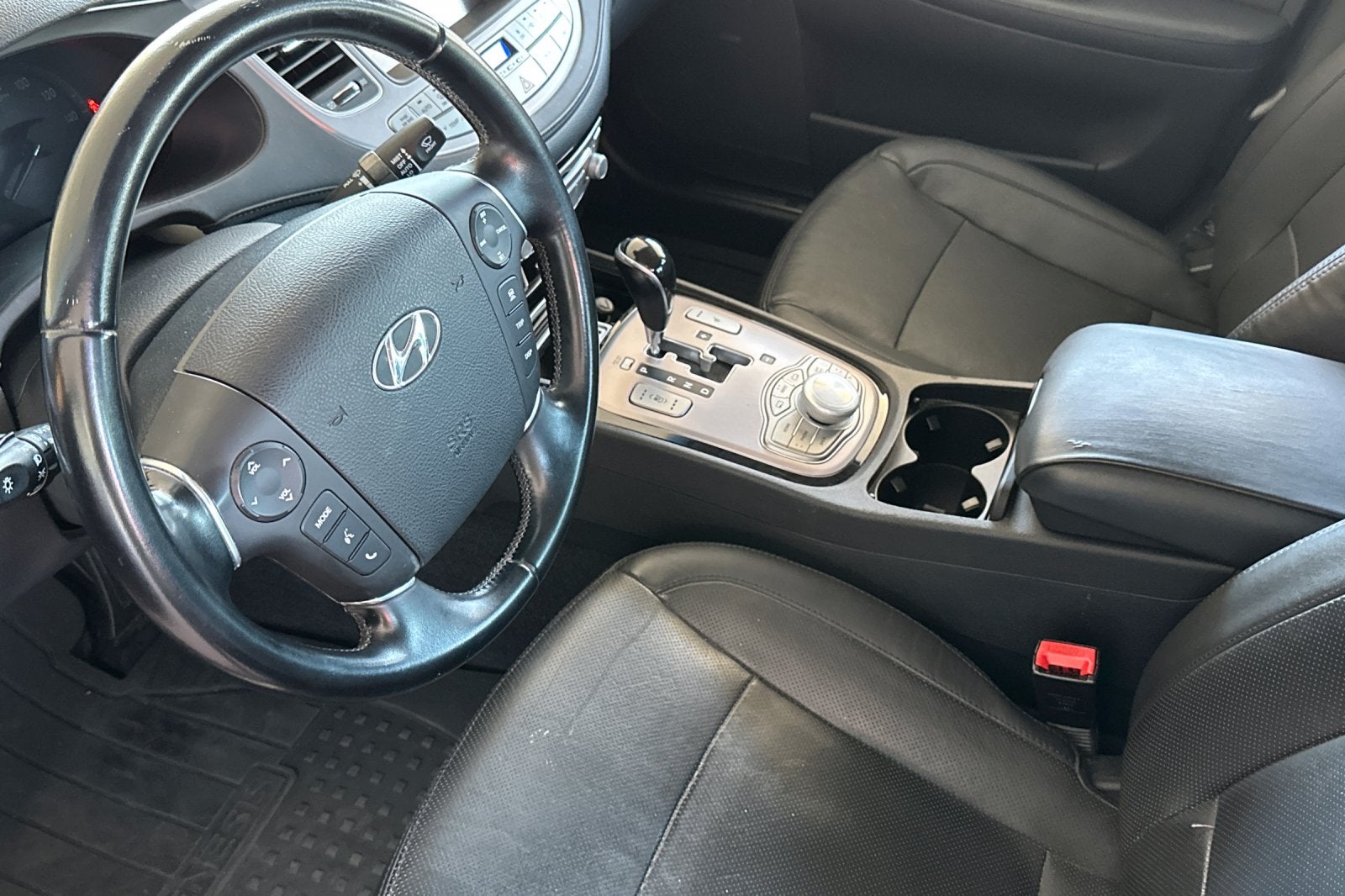 2014 Hyundai GENESIS 3.8 Premium Package