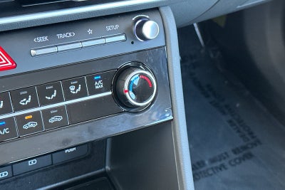 2025 Hyundai SONATA SE