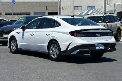 2025 Hyundai SONATA SE