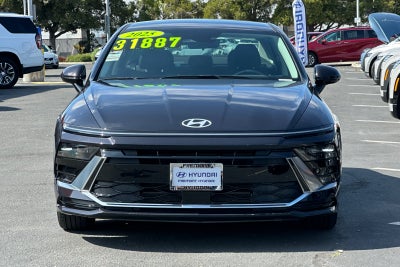 2025 Hyundai SONATA HYBRID SEL