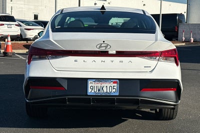 2025 Hyundai ELANTRA HYBRID Limited