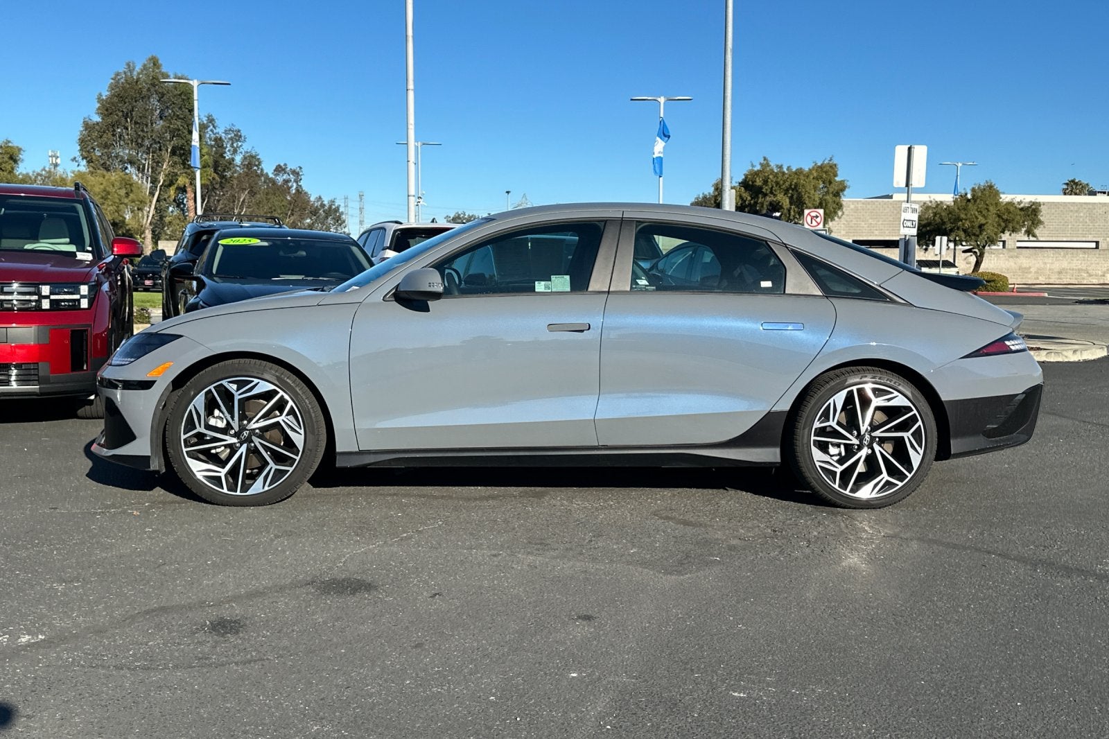 2025 Hyundai IONIQ 6 SEL