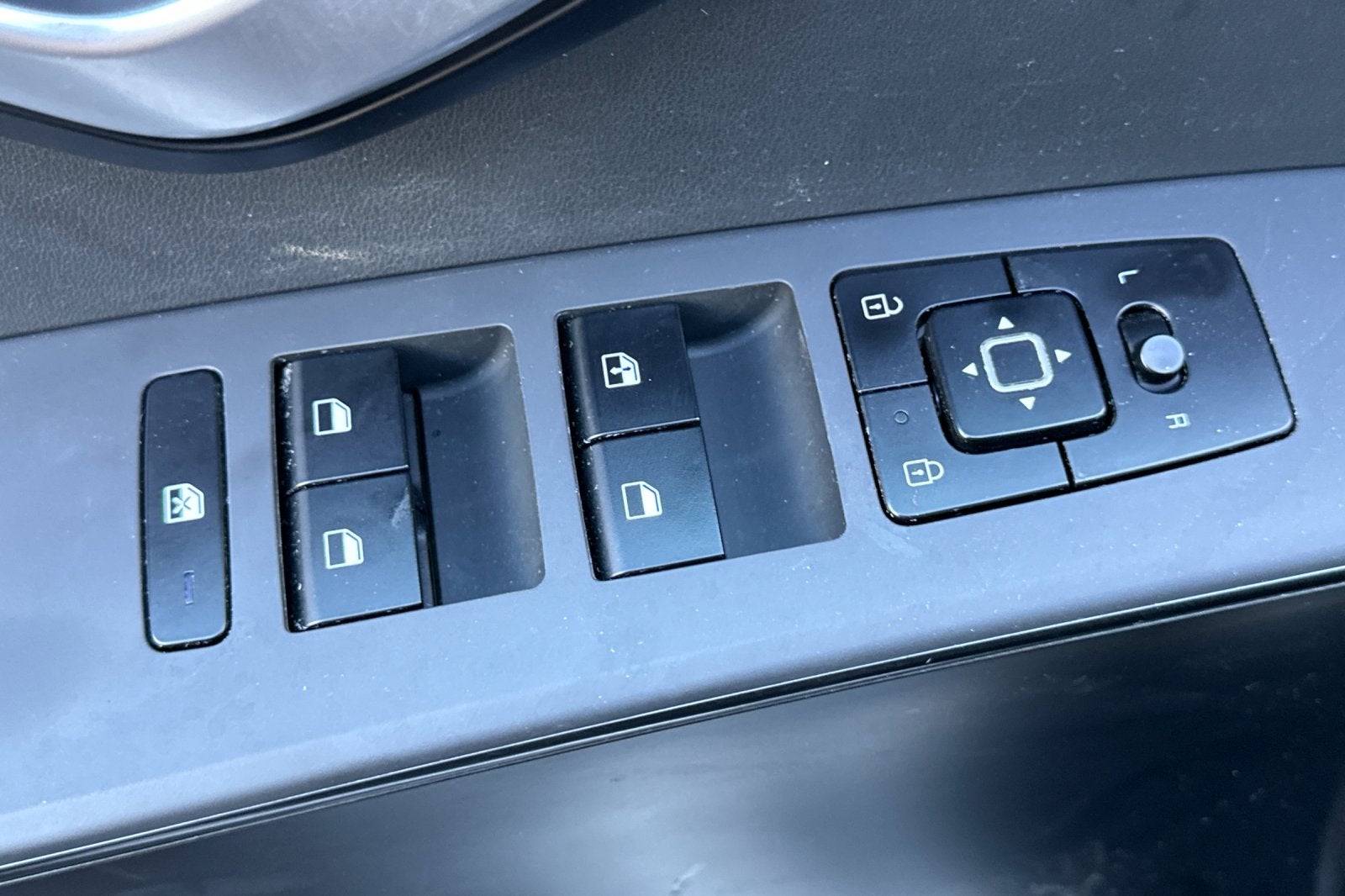 2025 Kia Niro LX