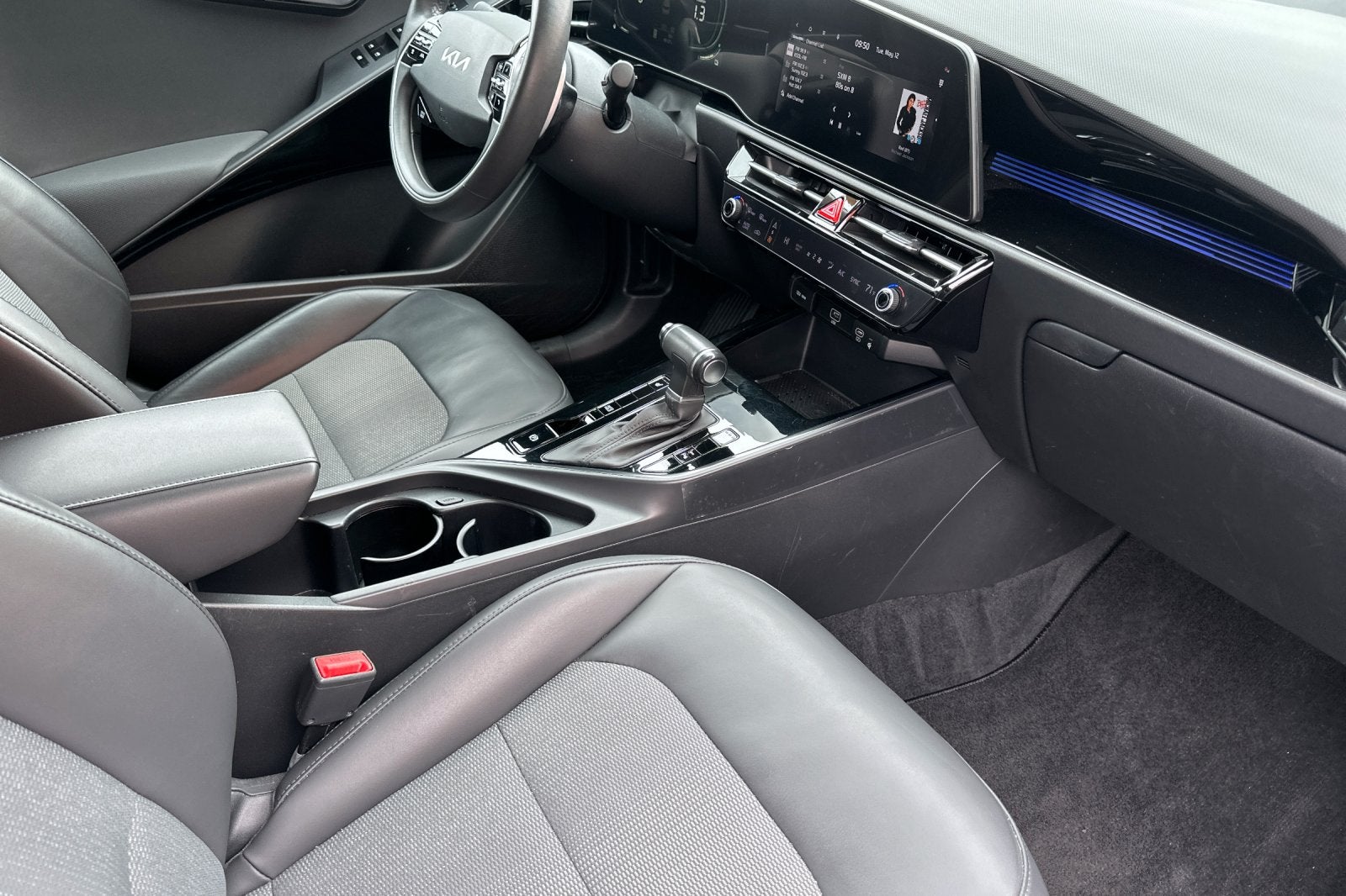 2023 Kia Niro EX