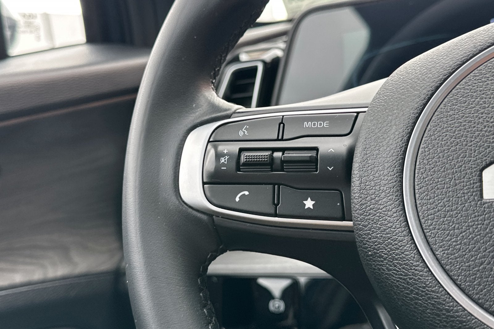 2024 Kia Sportage Plug-In Hybrid X-Line