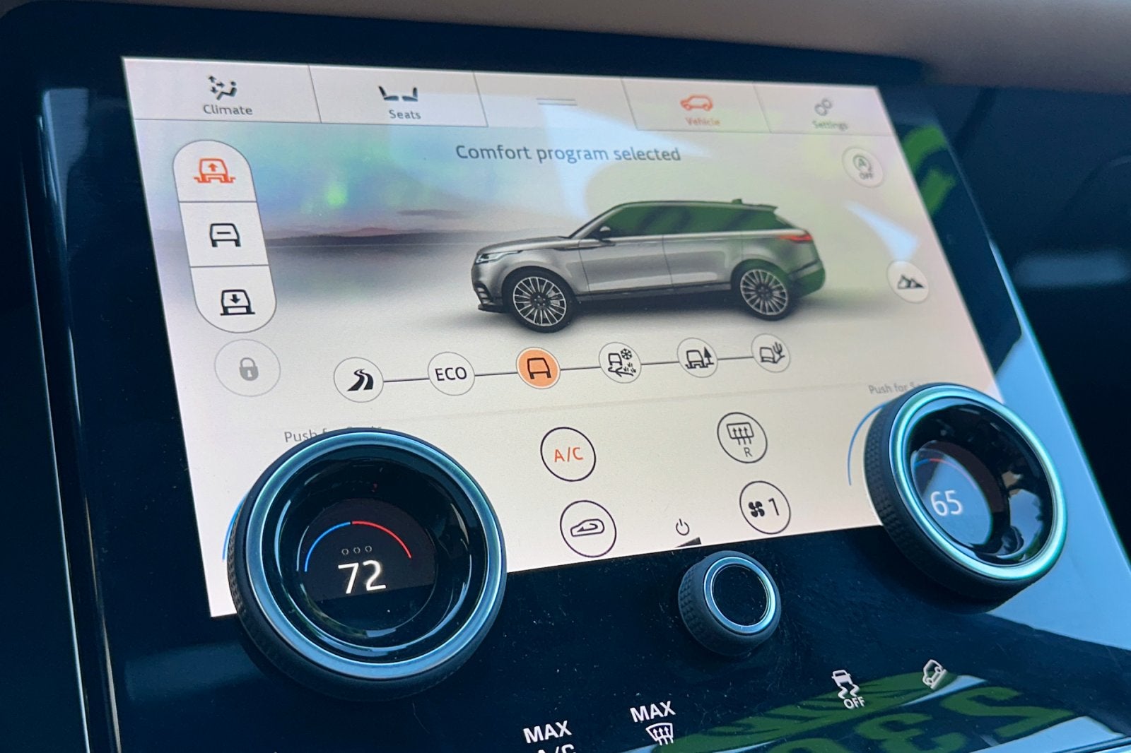 2019 Land Rover Range Rover Velar SE R-Dynamic