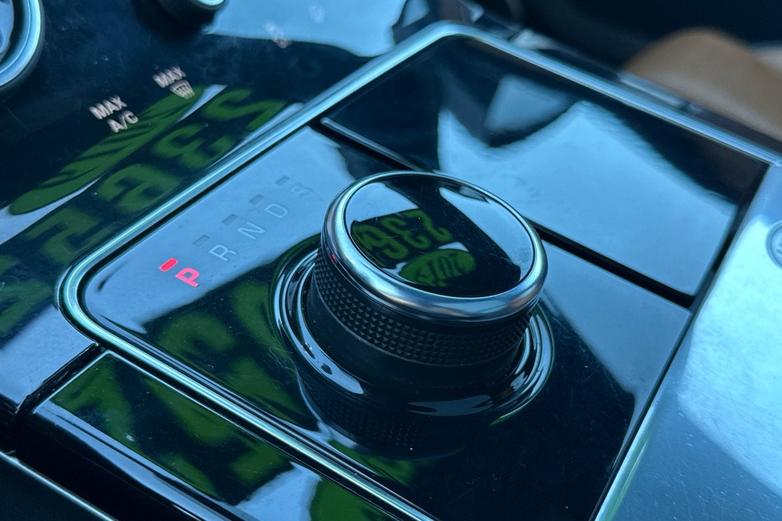 2019 Land Rover Range Rover Velar SE R-Dynamic