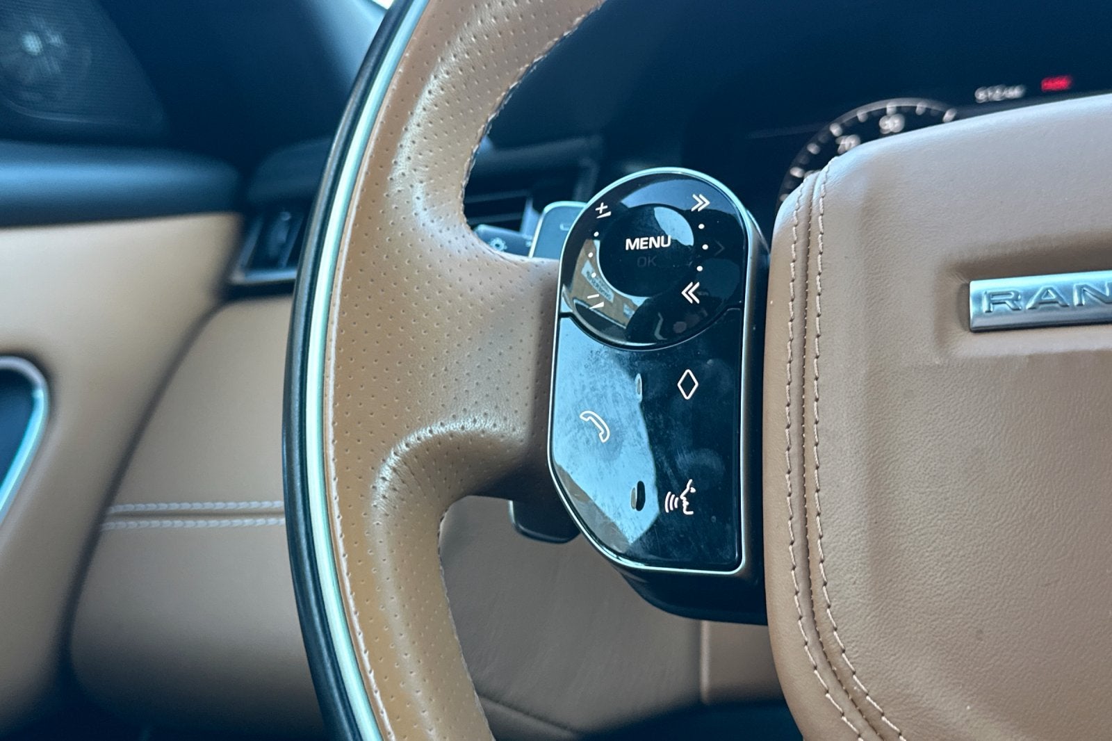 2019 Land Rover Range Rover Velar SE R-Dynamic