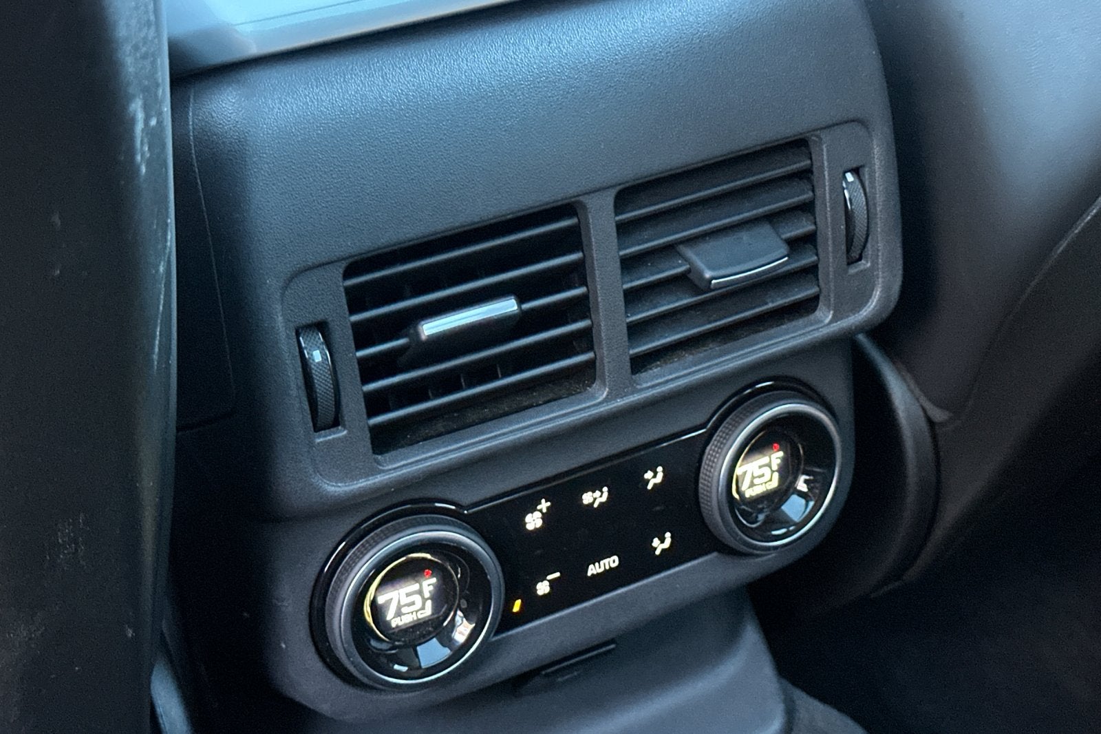 2019 Land Rover Range Rover Velar SE R-Dynamic