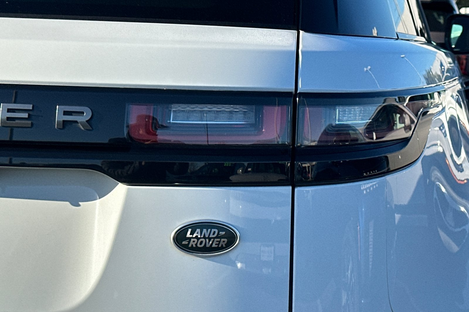 2019 Land Rover Range Rover Velar SE R-Dynamic