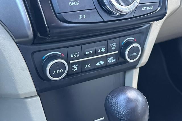 2017 Acura ILX w/Premium Pkg