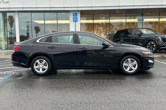 2022 Chevrolet Malibu LS