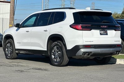 2025 GMC Acadia Elevation