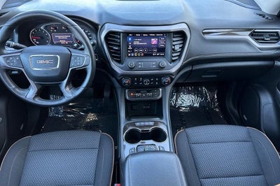 2022 GMC Acadia AT4