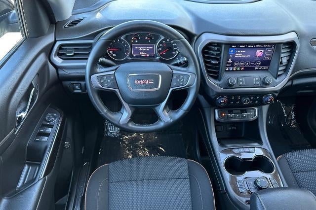 2022 GMC Acadia AT4