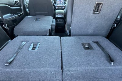 2022 GMC Acadia AT4