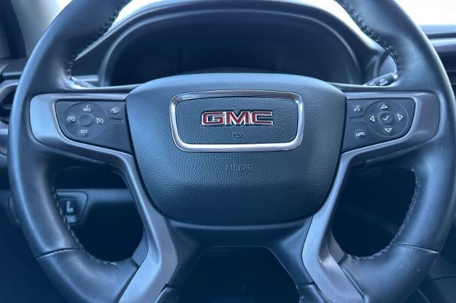2022 GMC Acadia AT4