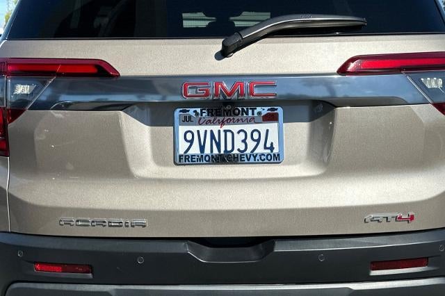 2022 GMC Acadia AT4