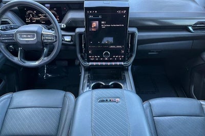 2025 GMC Yukon AT4