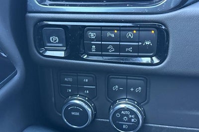 2025 GMC Yukon AT4