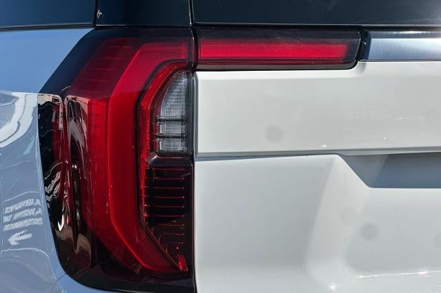 2025 GMC Yukon AT4