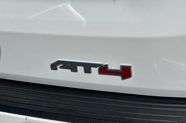 2025 GMC Yukon AT4