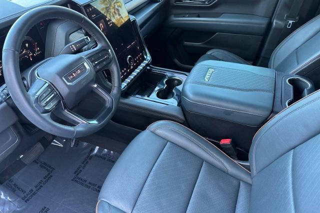 2025 GMC Yukon AT4