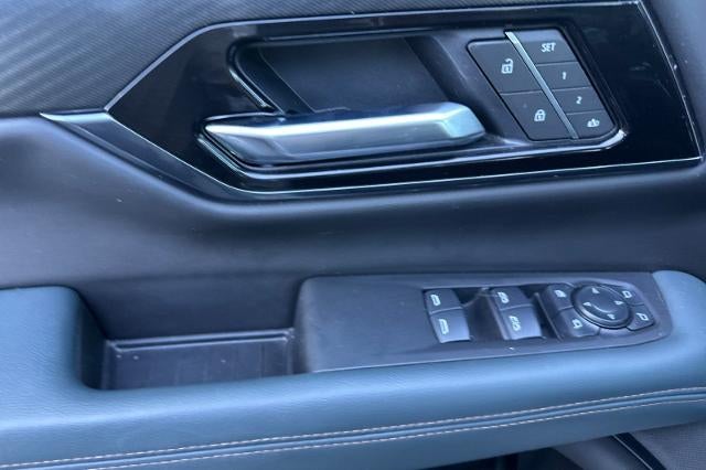 2025 GMC Yukon AT4