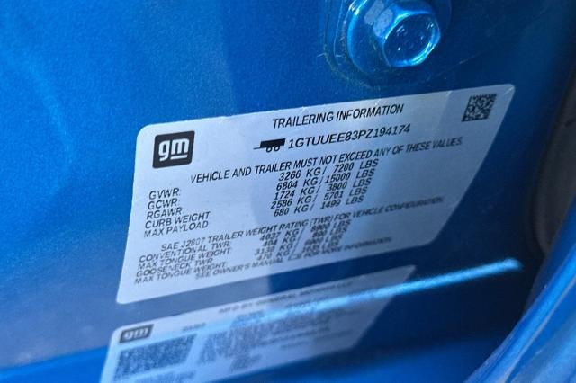 2023 GMC Sierra 1500 AT4