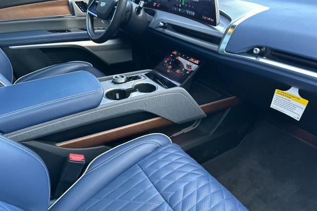 2026 Cadillac VISTIQ Premium Luxury
